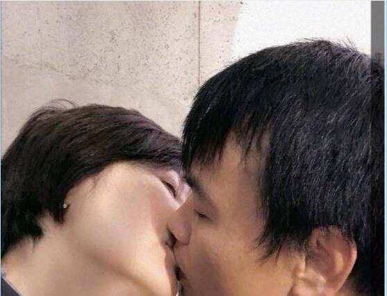袁立宣布婚讯后骂声如潮，她难过回应：心有血渗出来