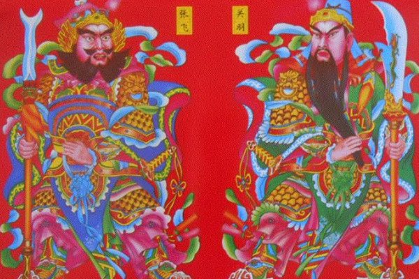 门神是怎么贴的？