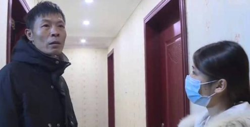武汉一24岁主播爱上中年大叔,交往一年后被男方拉黑,大叔为何要这么做?