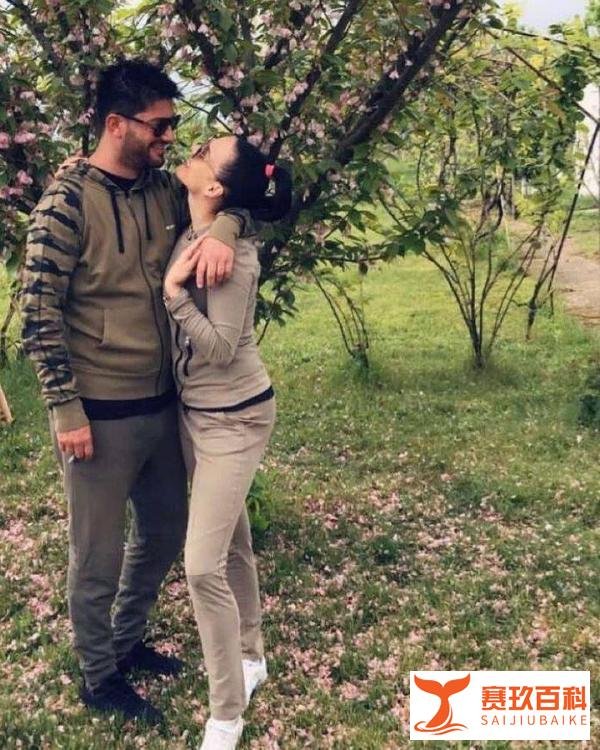 女友透露米利安自杀原因:生前与抑郁症缠斗,事发当日情绪不稳